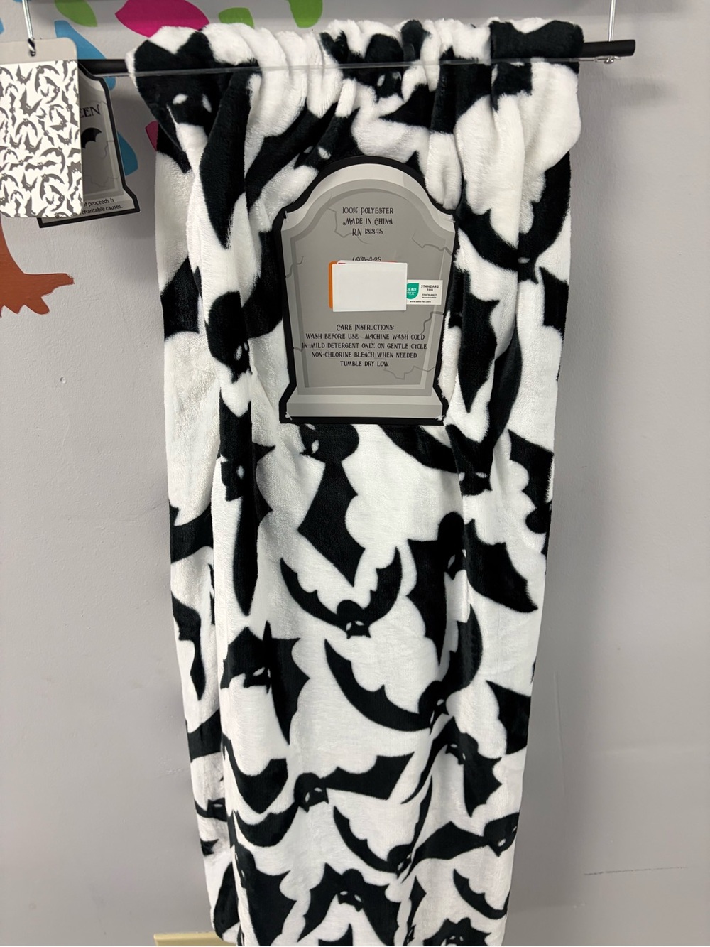 Plush Bat Print Throw Blanket - Black & White Cozy Fleece